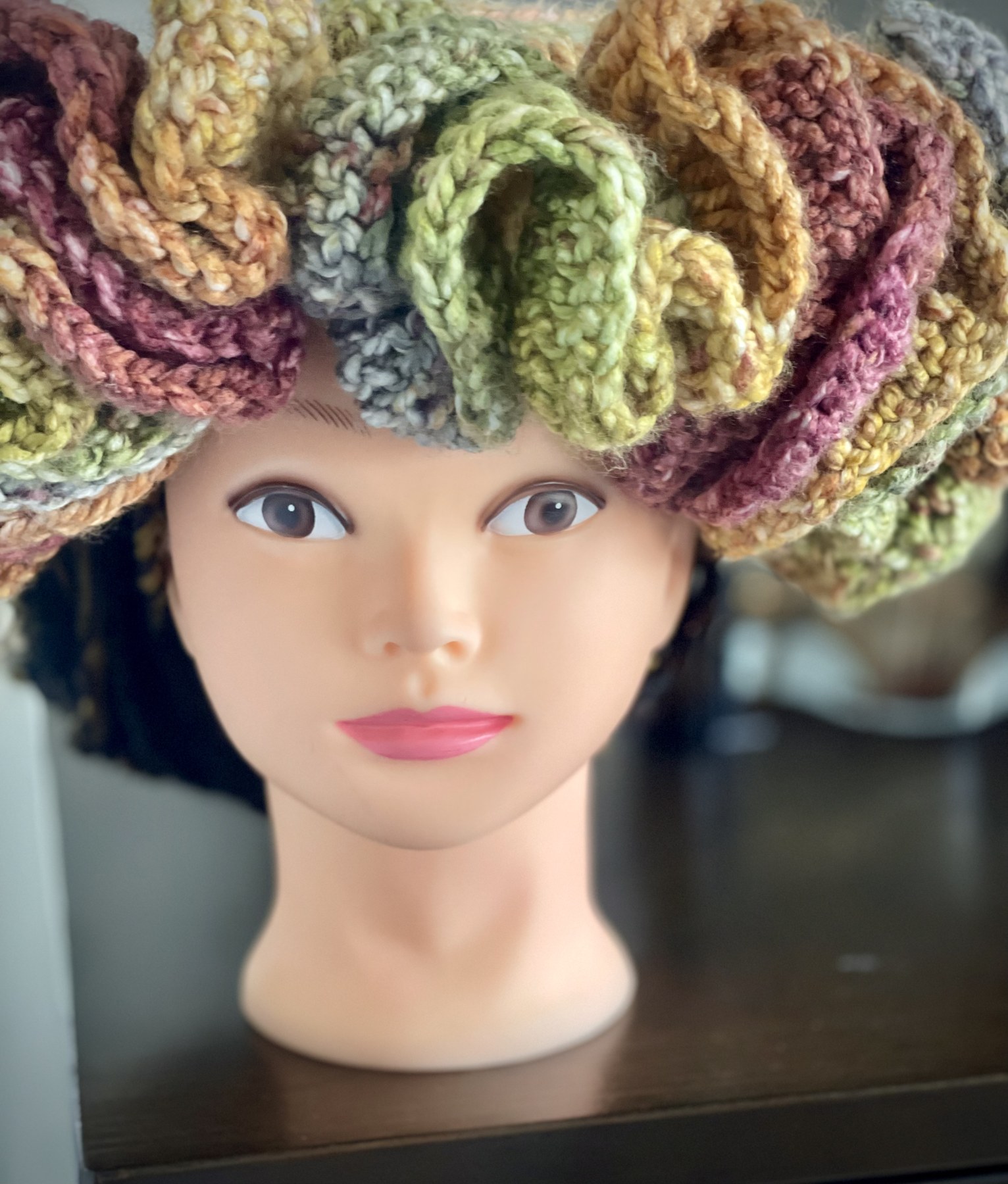 Close front view of the autumn ruffle hat